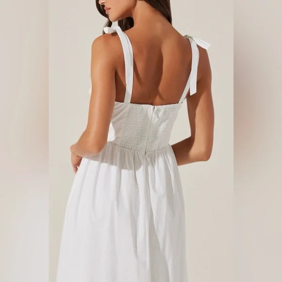 ASTR the Label Helia Sleeveless A-Line Dress White New - Picture 4 of 9